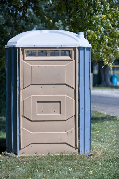 Best Luxury portable toilet rental  in River Road, OR
